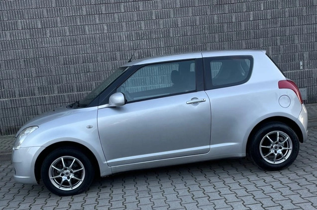 Suzuki Swift cena 12500 przebieg: 193000, rok produkcji 2007 z Lublin małe 254